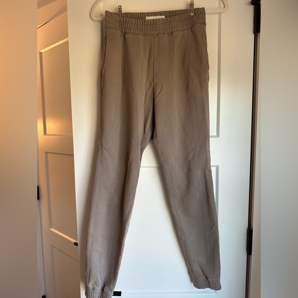 Abercrombie “soft AF” Sweatpants - Picture 2 of 4
